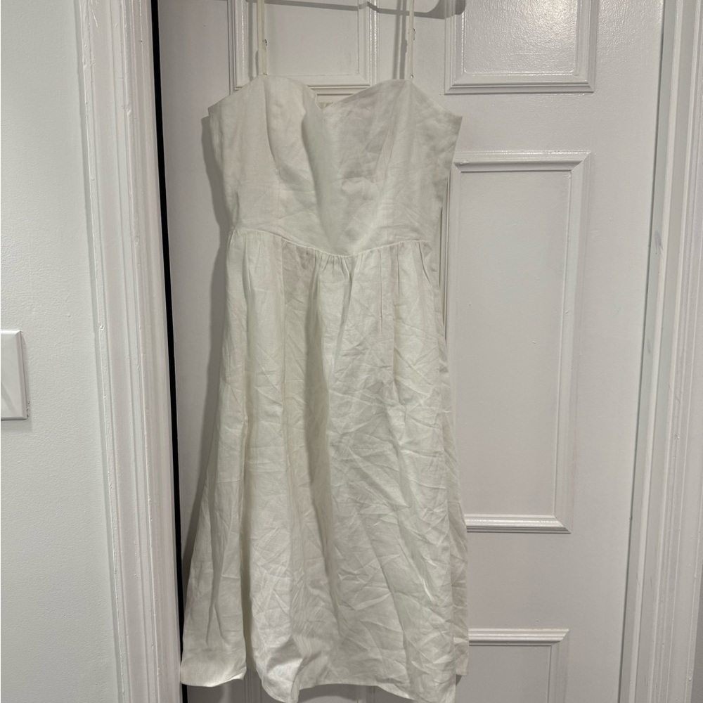 EUC Reformation Size 8 White Linen Dress